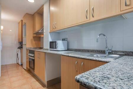 Bright And Modern Duplex With Terrace In Eixample District P2 Apartment *