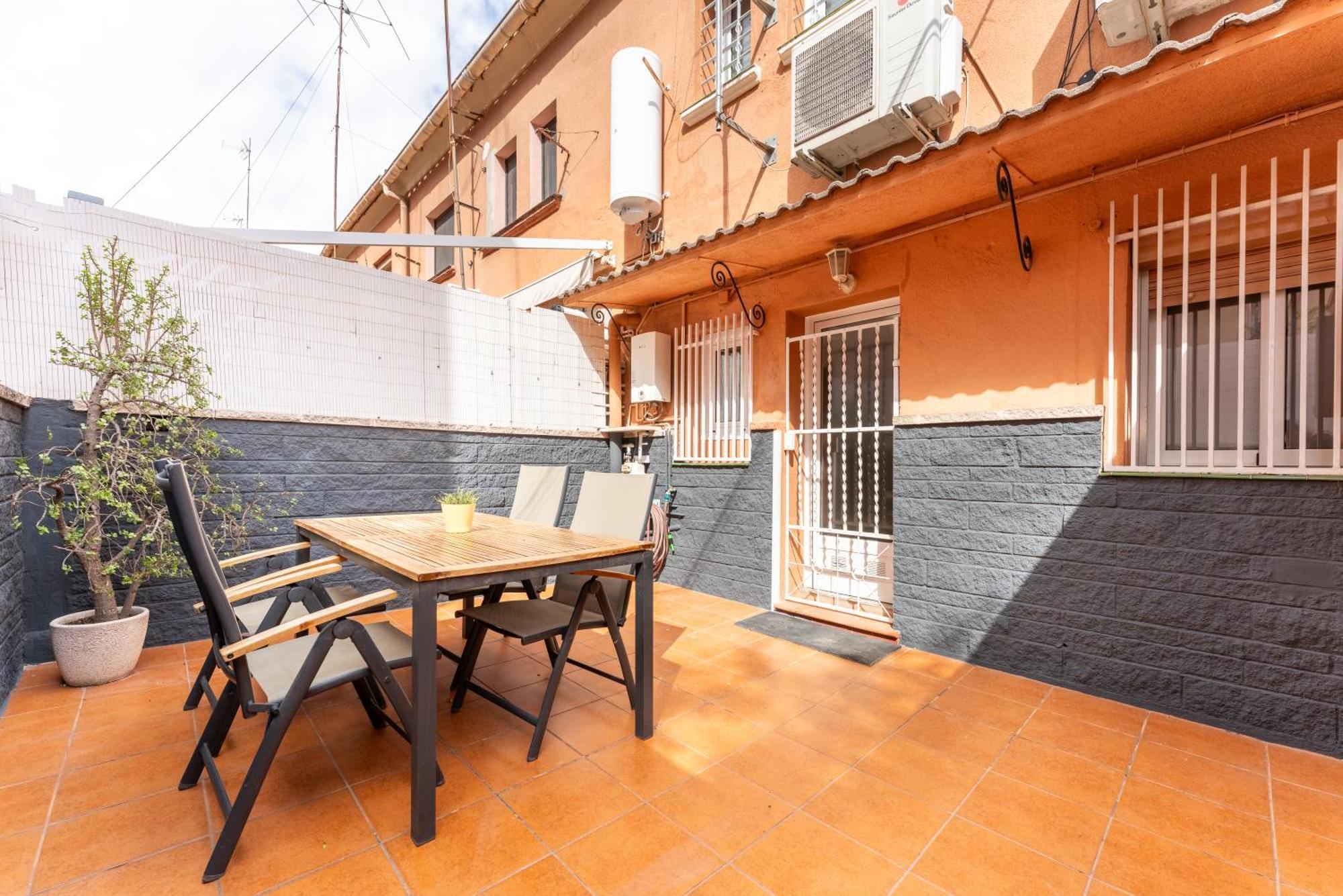 Сasa de vacaciones La Sagrera House