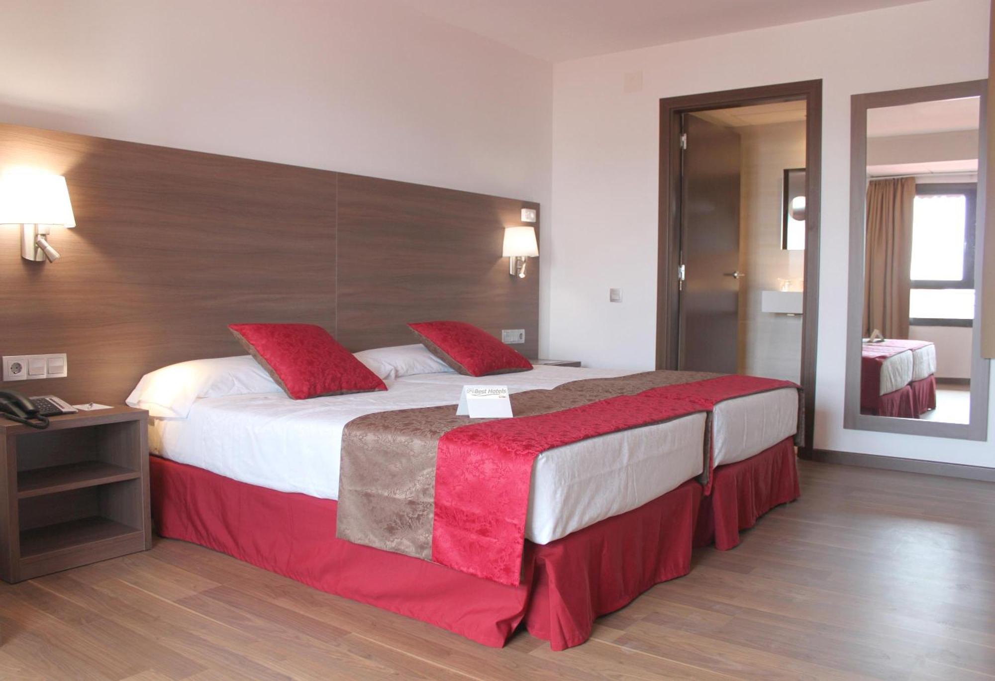 Auto Hogar 3*