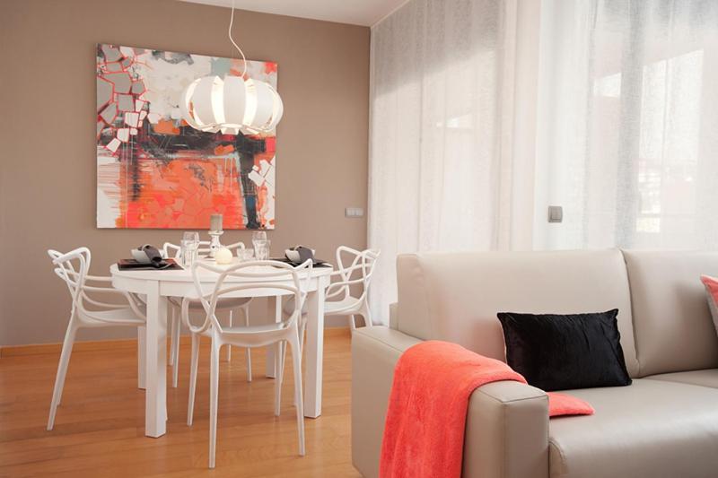 Rent Beach-diagonal Mar