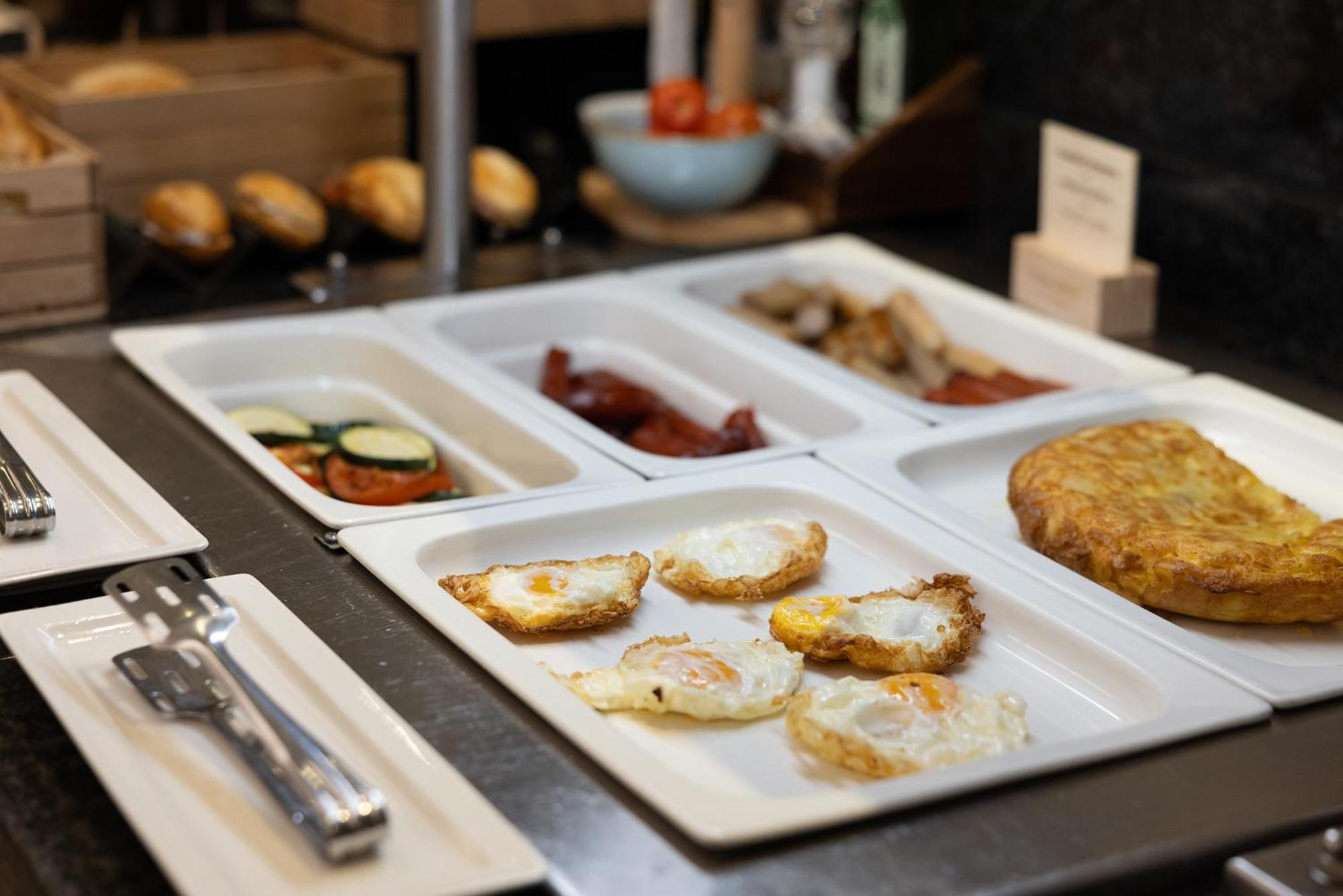 Catalonia Albeniz Hotel Barcelona