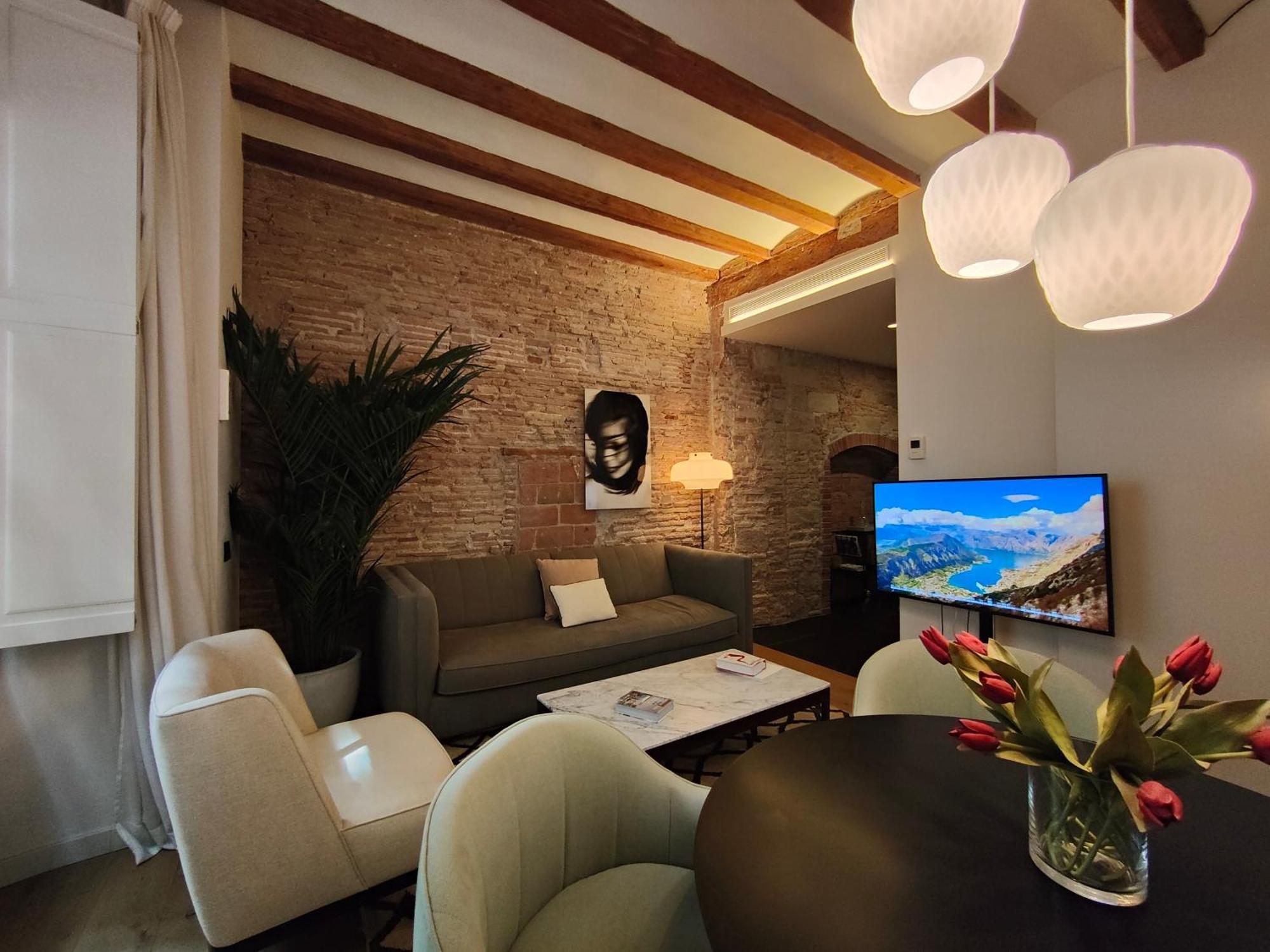 Luxury 2br&2washrooms City Center * Barcelona
