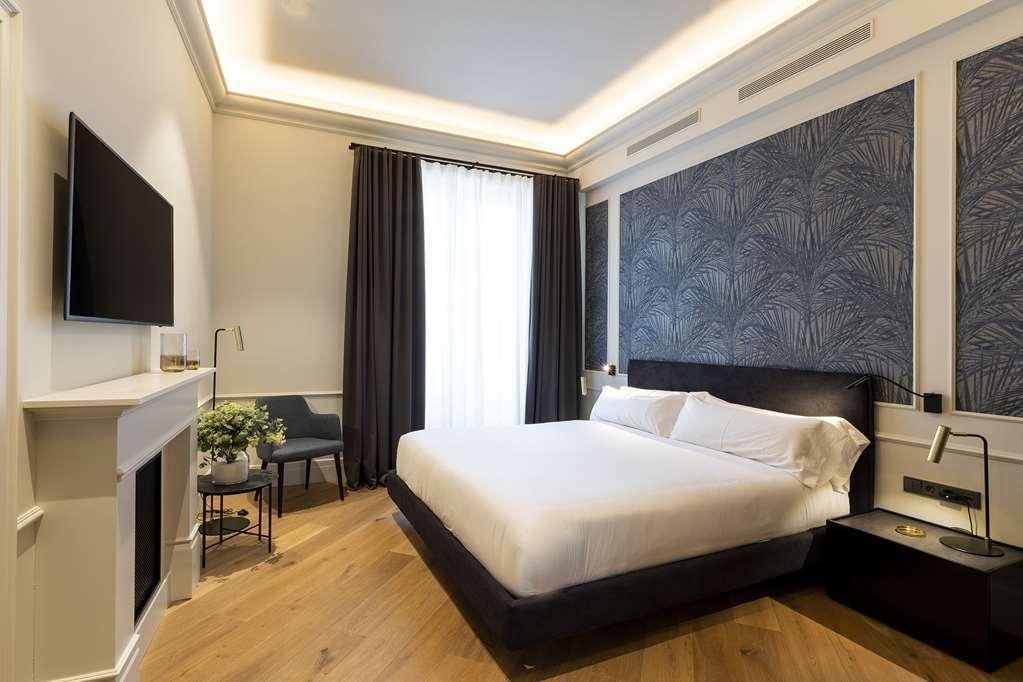 Malda Singular Hotel
