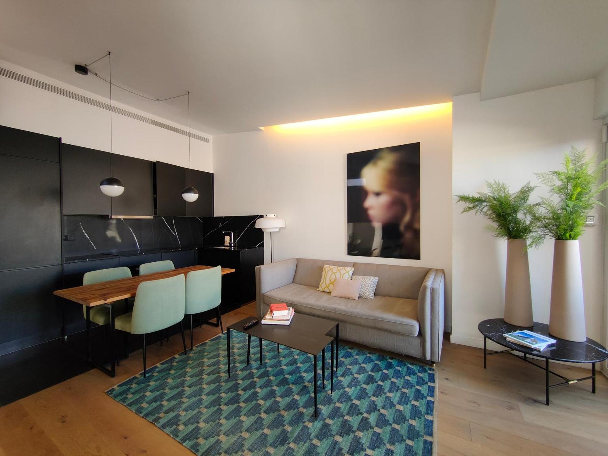 Luxury 2br&2washrooms City Center * Barcelona