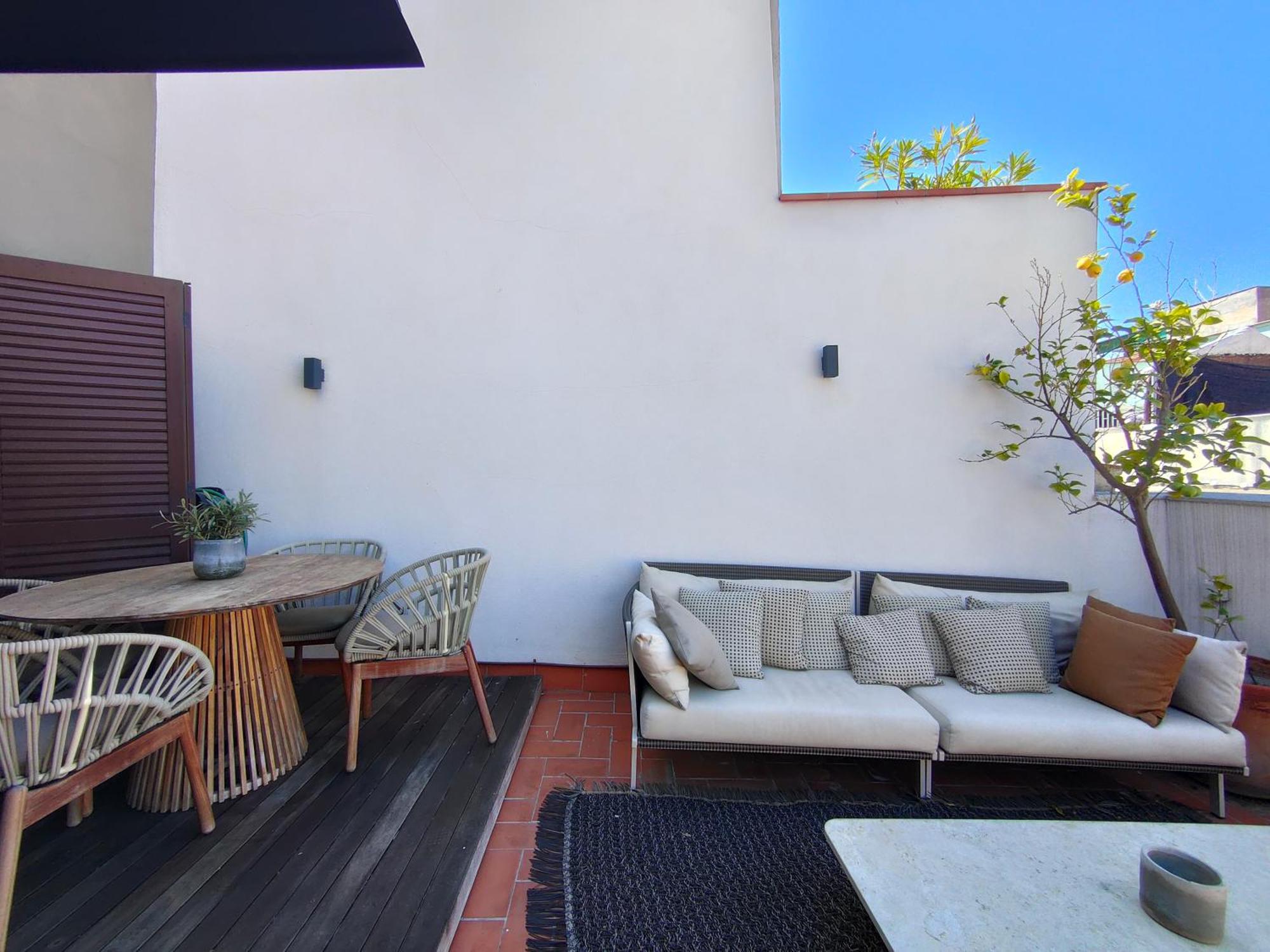Luxury 2br&2washrooms City Center