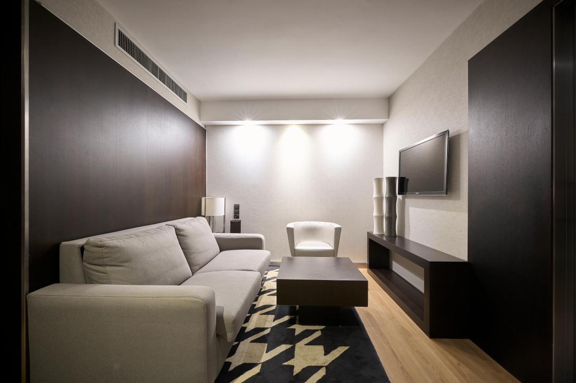 Hotel Catalonia Rigoletto 4*
