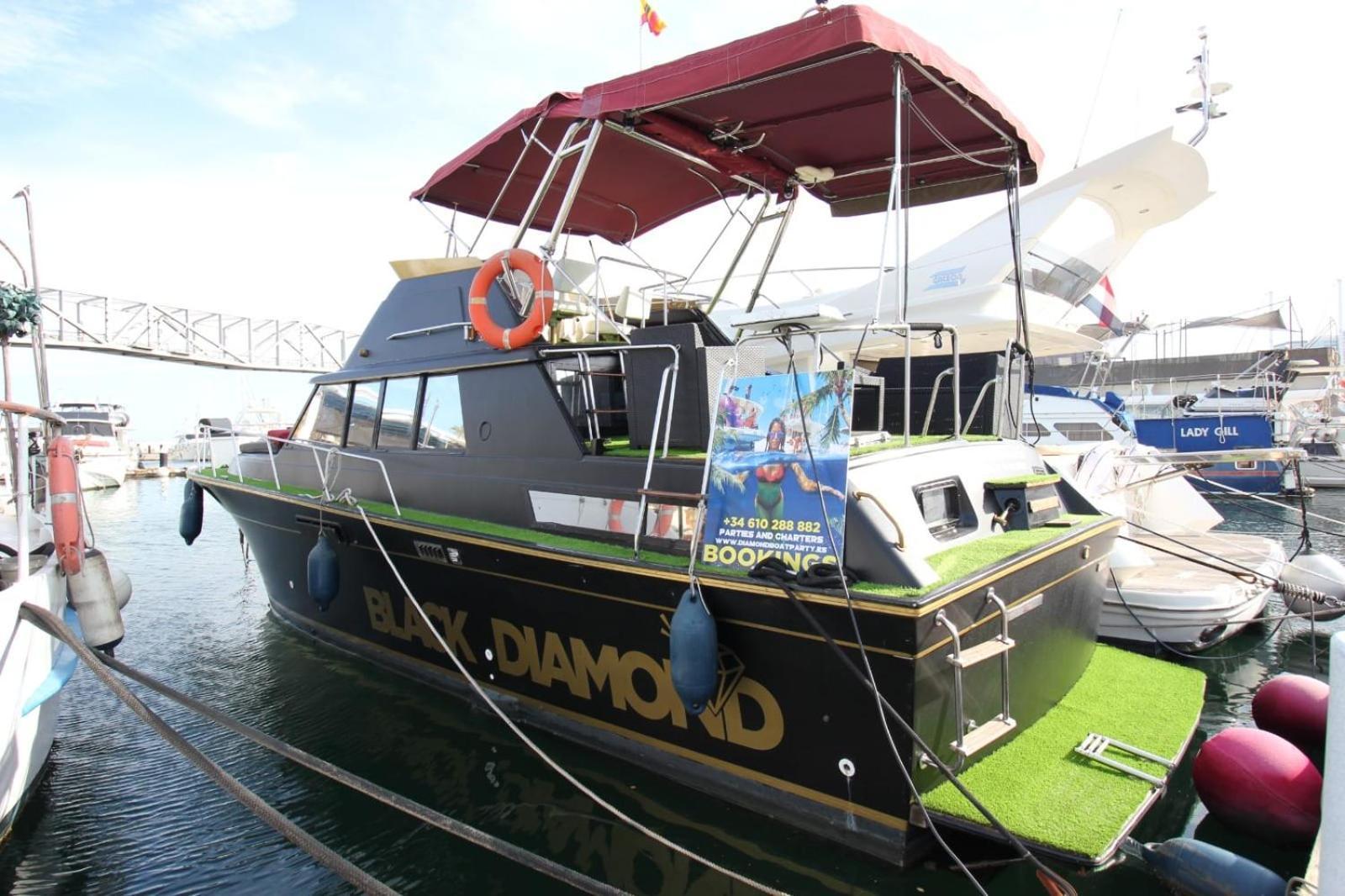 Hotel en barco Black Diamond *