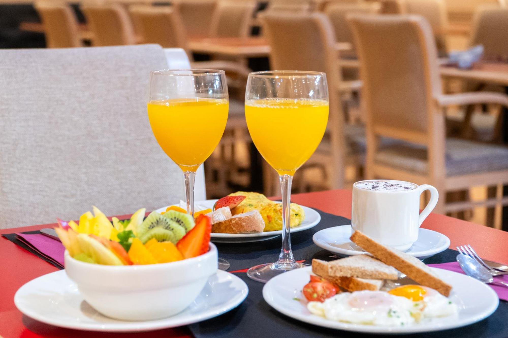 Hotel Sunotel Aston 3*