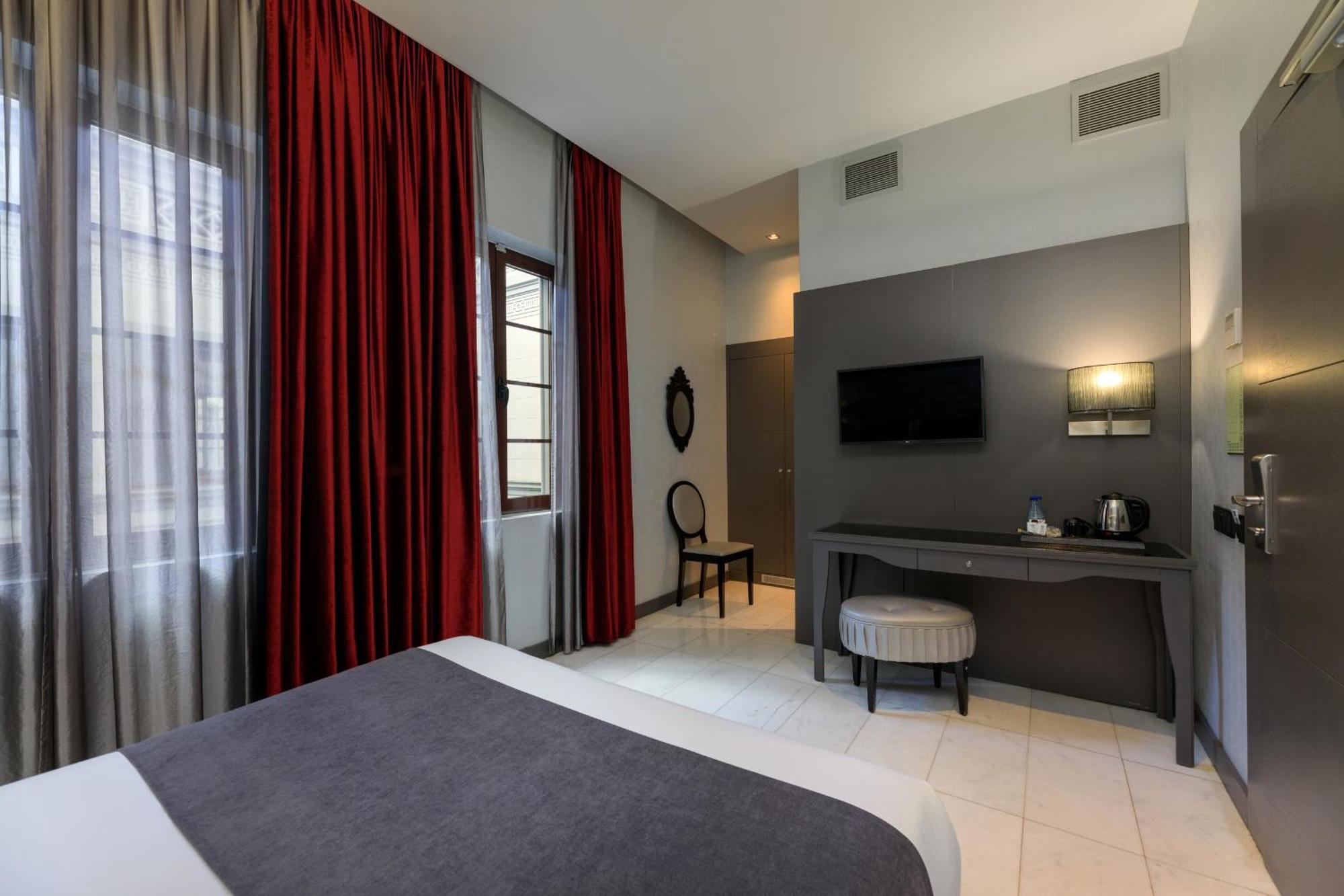 Ciutadella 4* Barcelona