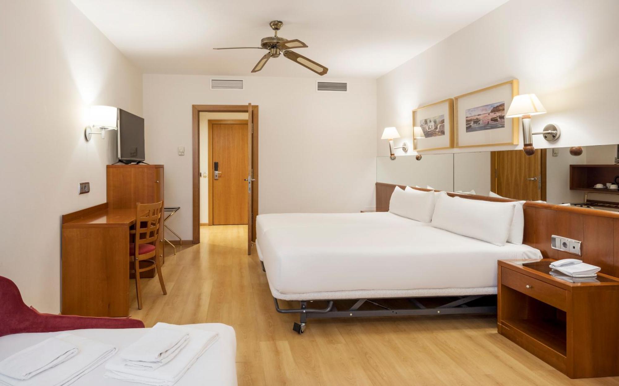 Senator Hotel