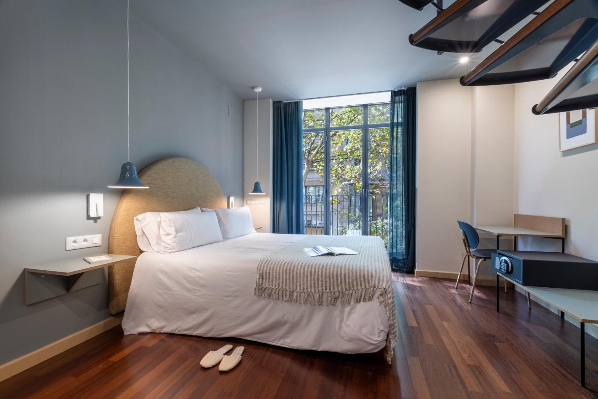 Aspasios Diagonal Art Apartment Barcelona
