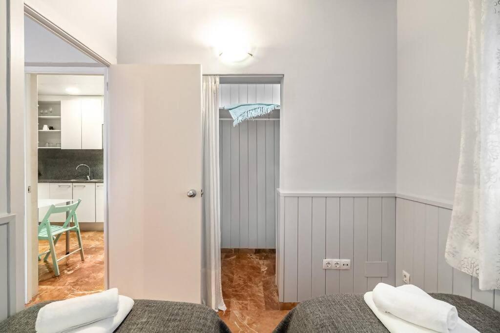 Park Guell Gaudi 2 Bedroom *