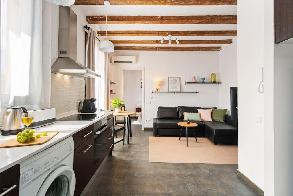 Almirall 52 Apartamento