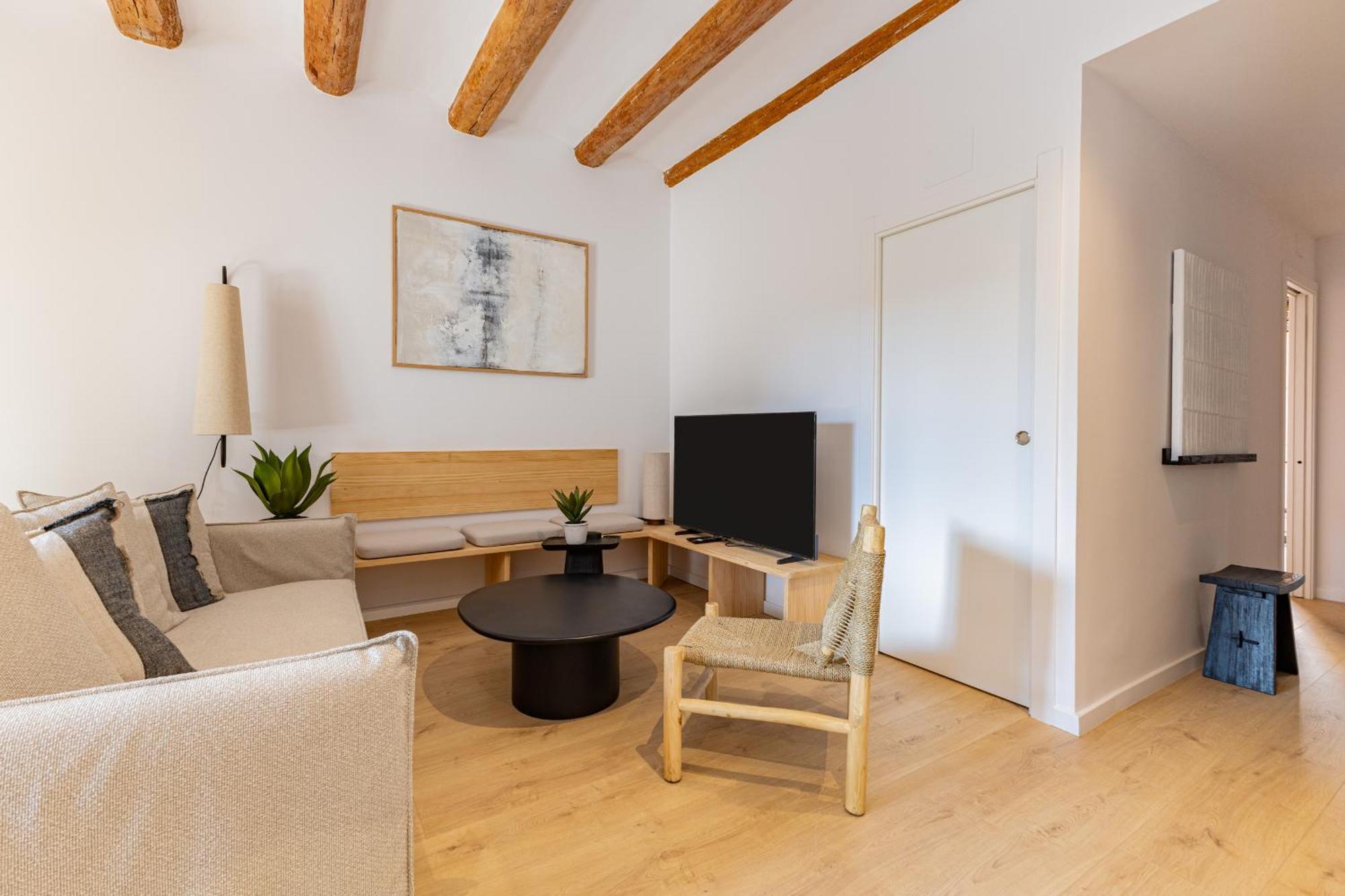 Joya De La Arquitectura Catalana Apartamento *