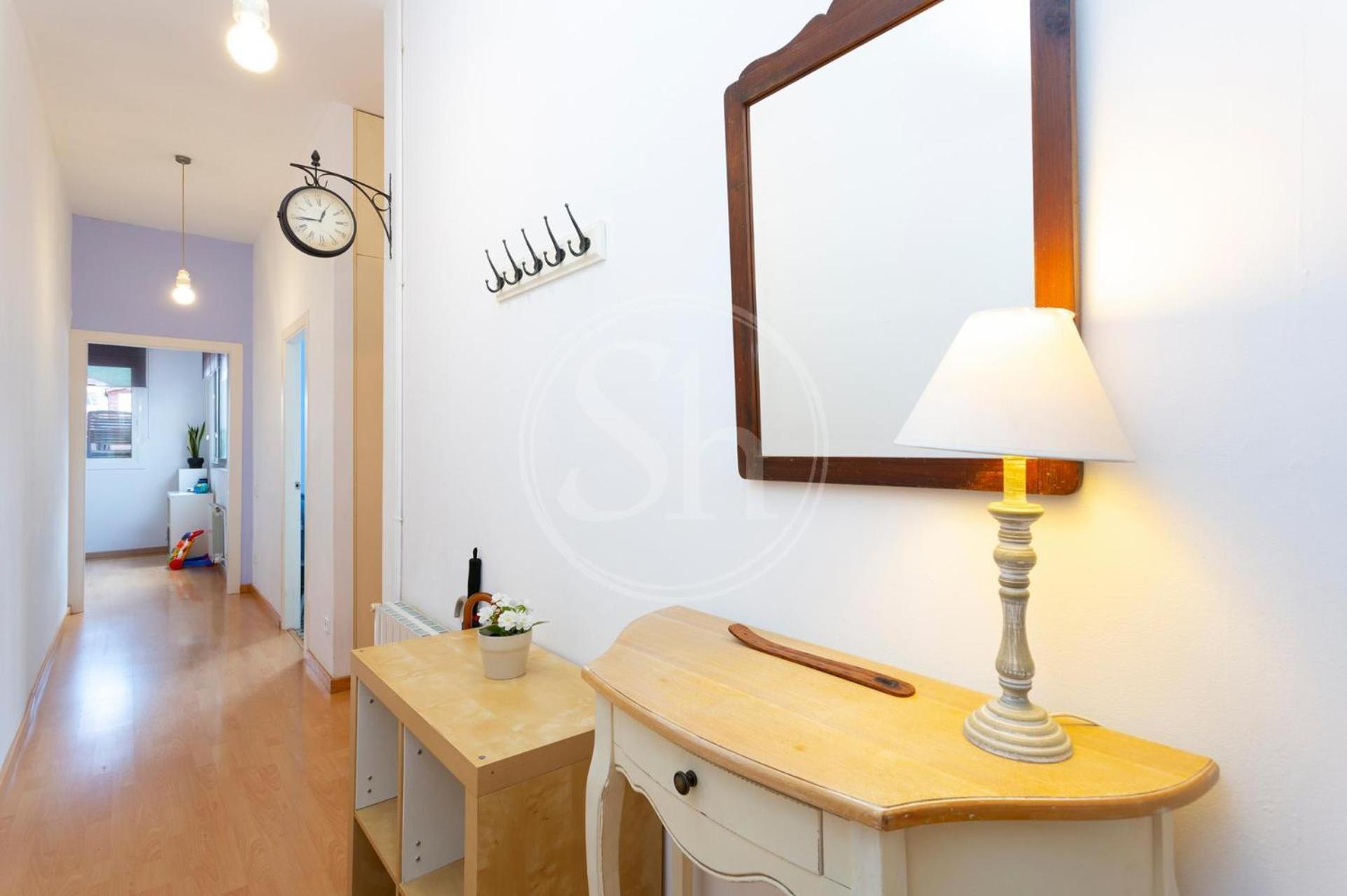 Apartamento Con Terraza En Poble Sec *