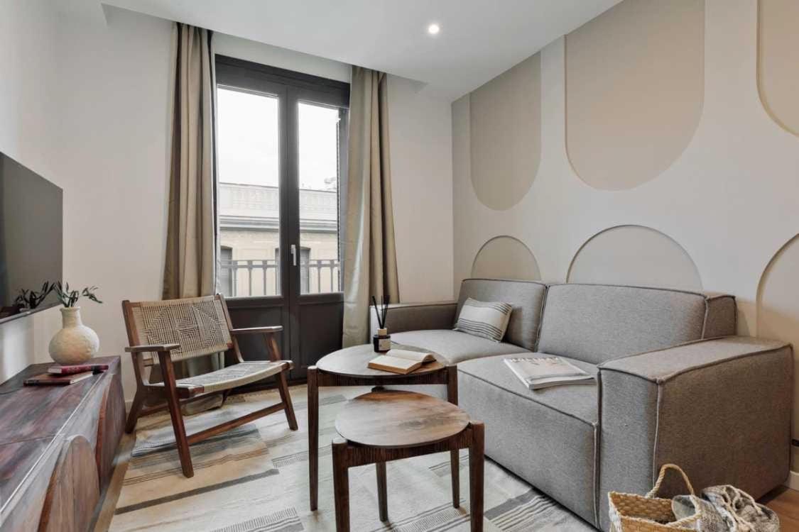 Luxury 2br Born Area *