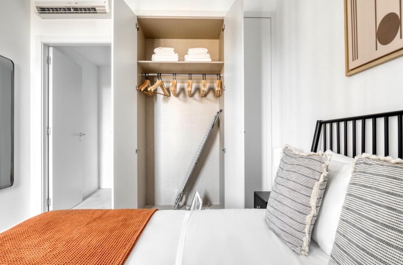 Luxury 2br Born Area