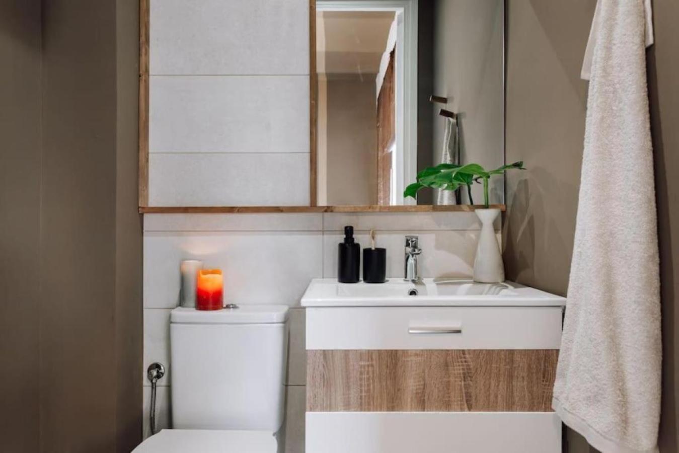 Zioba - 3 Bedroom And Balcony In Gracia Apartamento