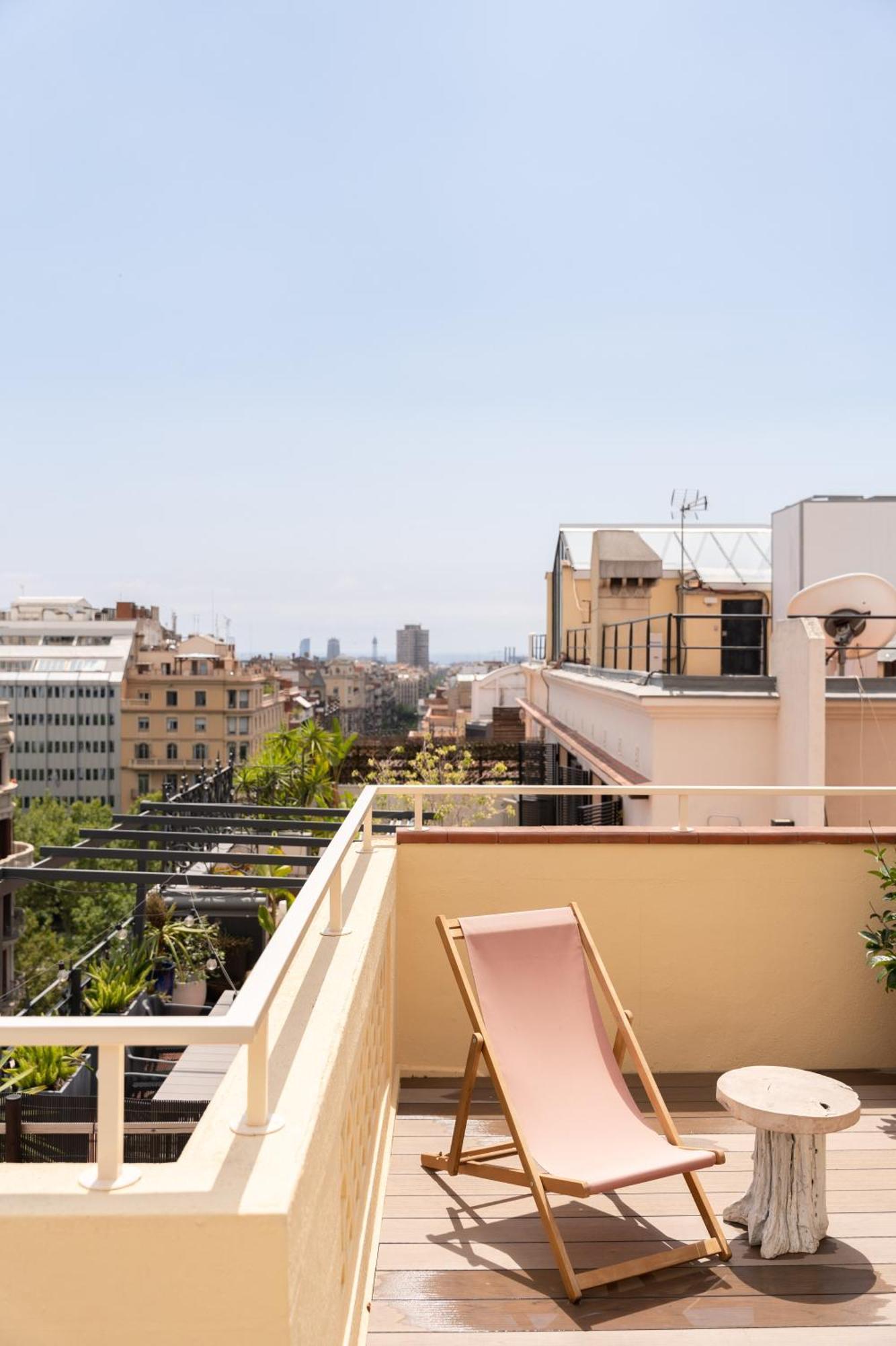 Apartment C211 *