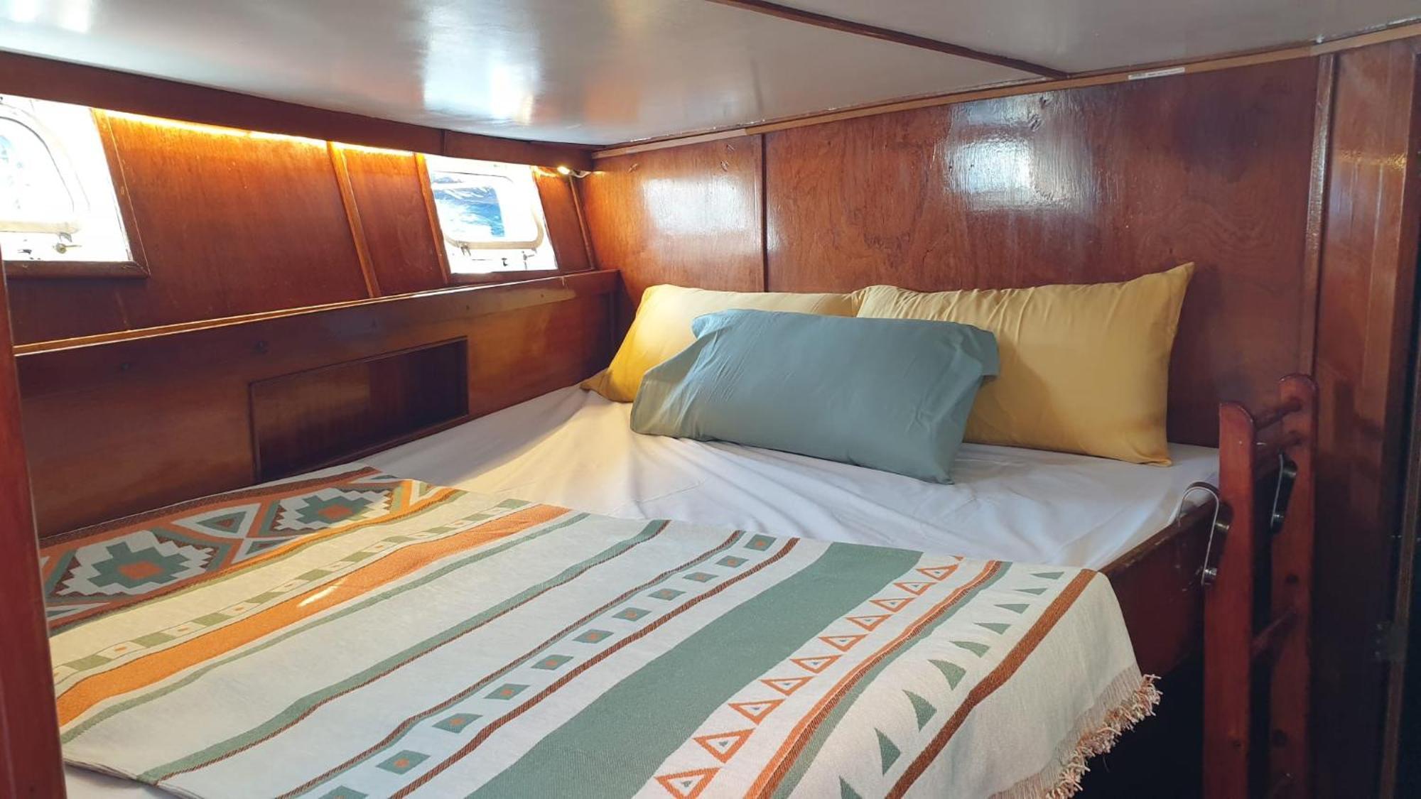 Botel Classic Boat Barcelona