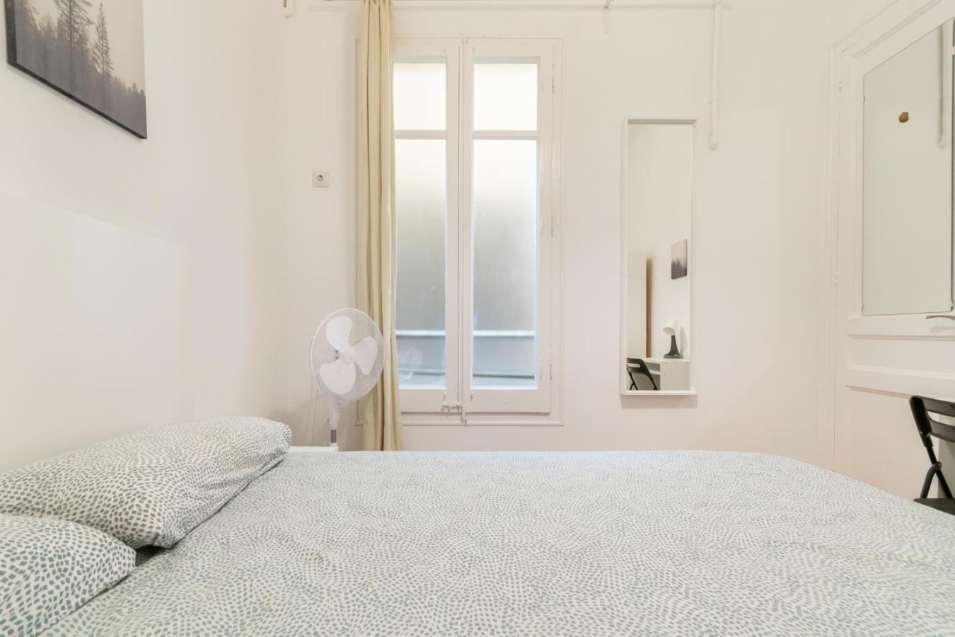 Hostal Balmes Private *