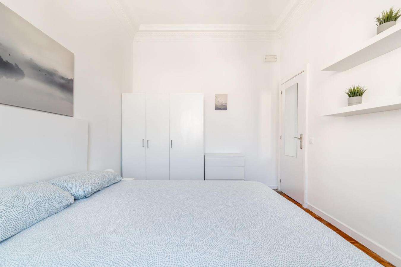 Hostal Balmes Private *