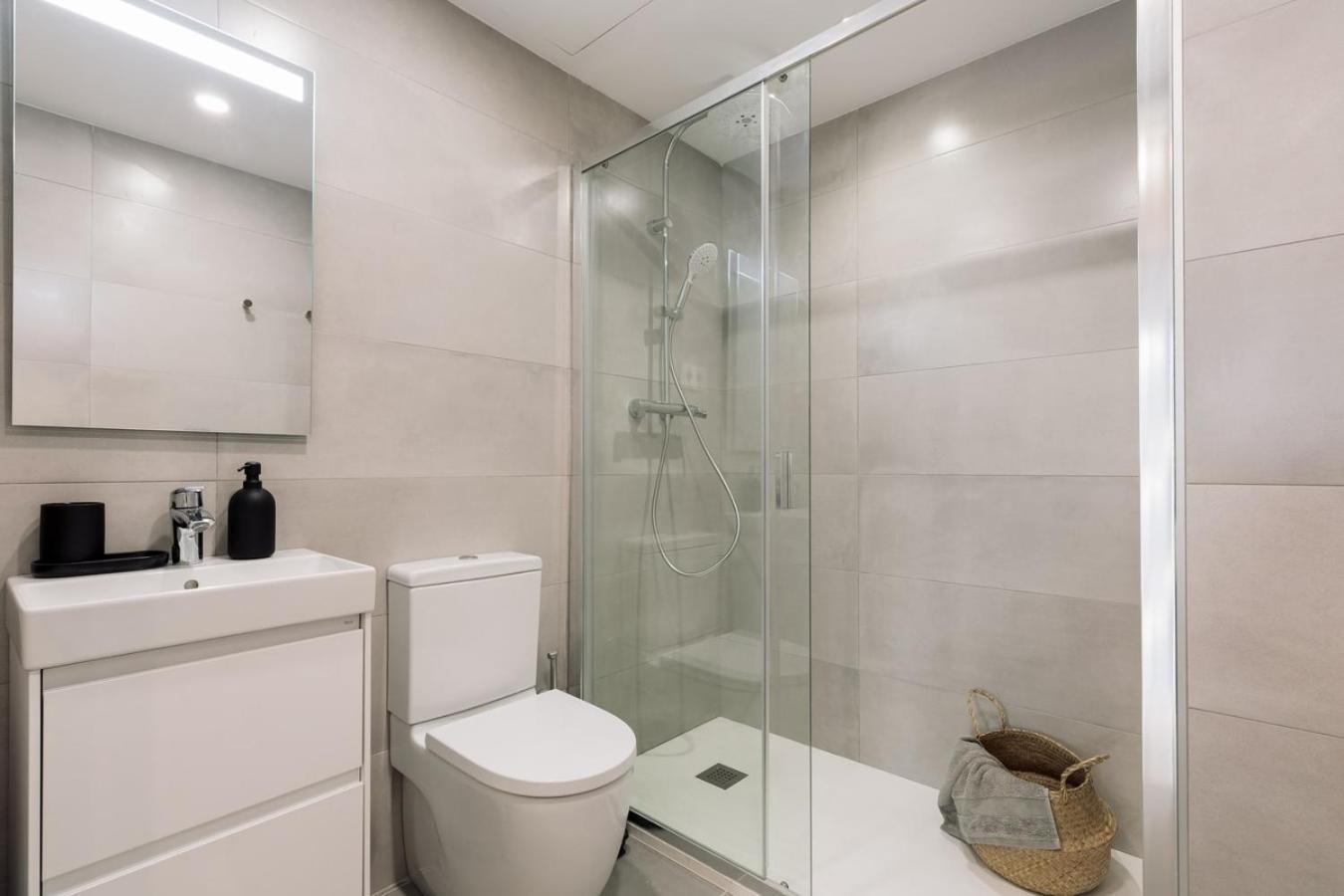 Pompei - 2 Bedrooms, Balcony And Terrace In Ciutat Vella