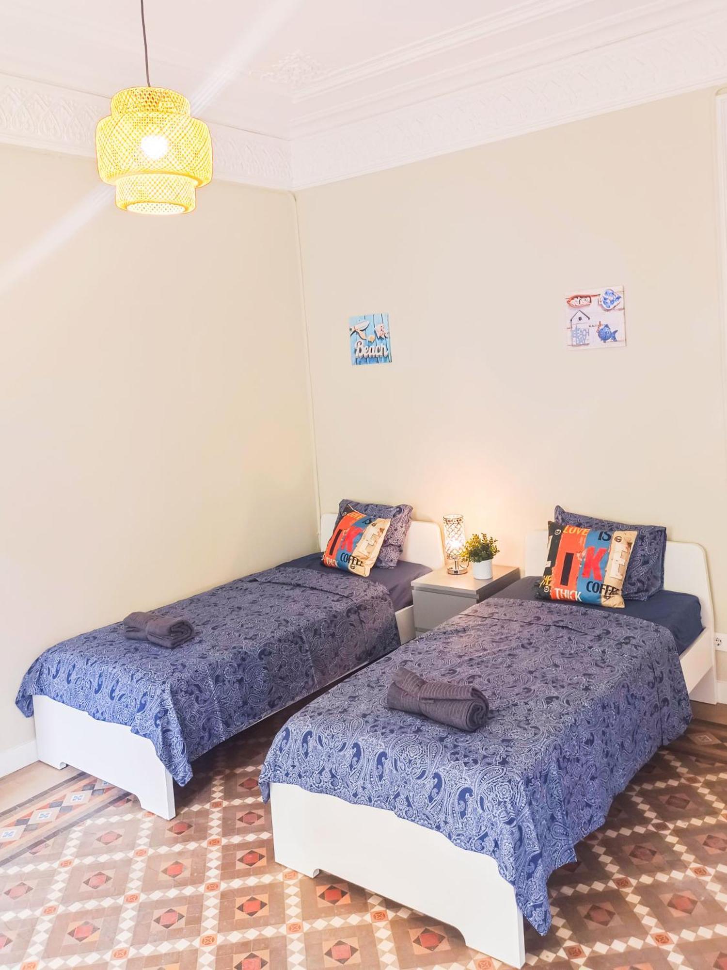 Private By Plaza Catalunya Hostal *