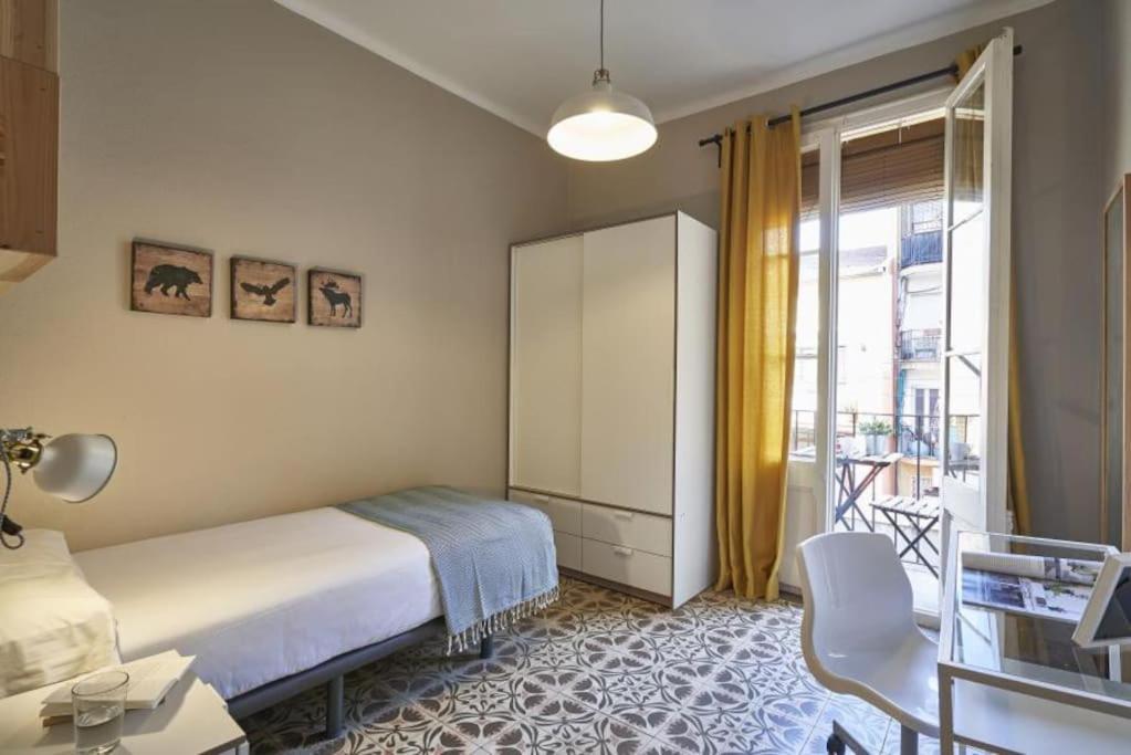 Apartamento Bebarceloner Sants Apartments- 3 Bedroom