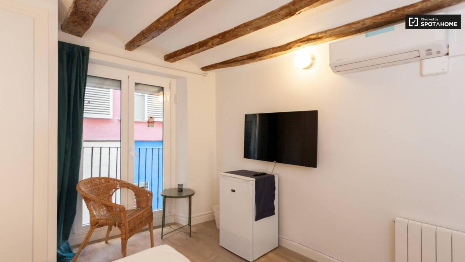 Apartment Ramblas - 01