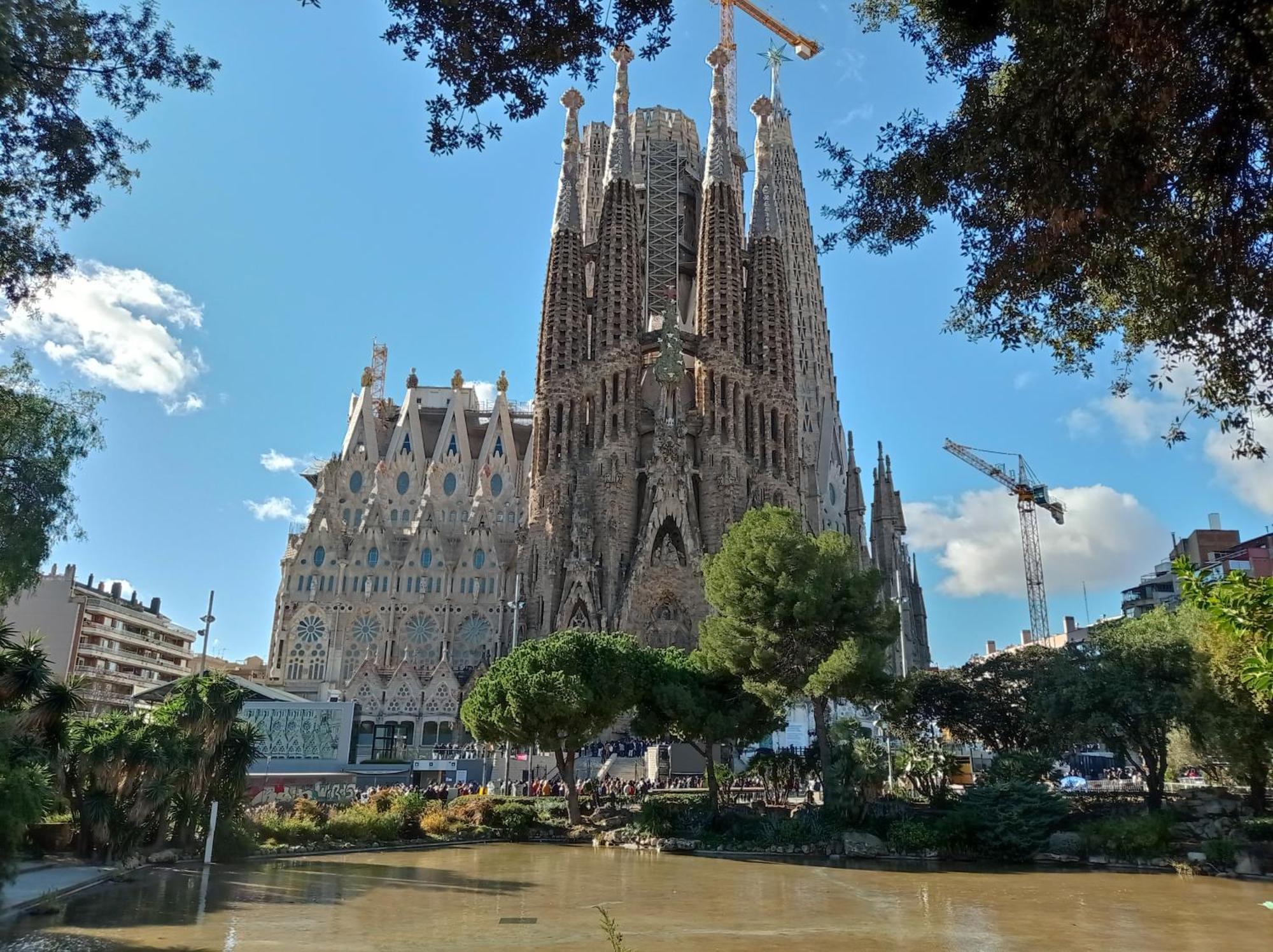 Apartment Spacious Sagrada Familia *