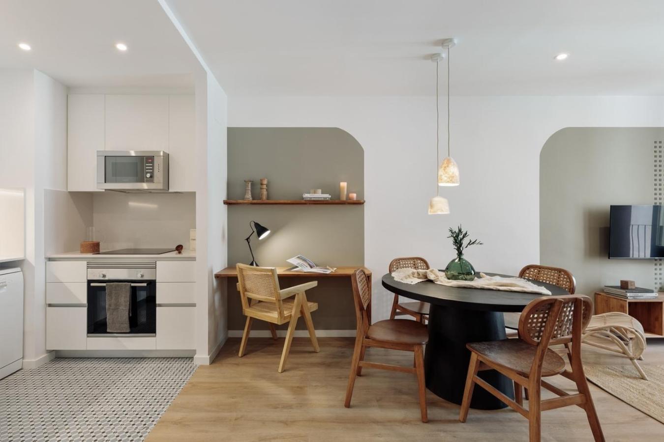 Apartamento Eboli - 3 Bedrooms, Balcony And Terrace In Ciutat Vella *
