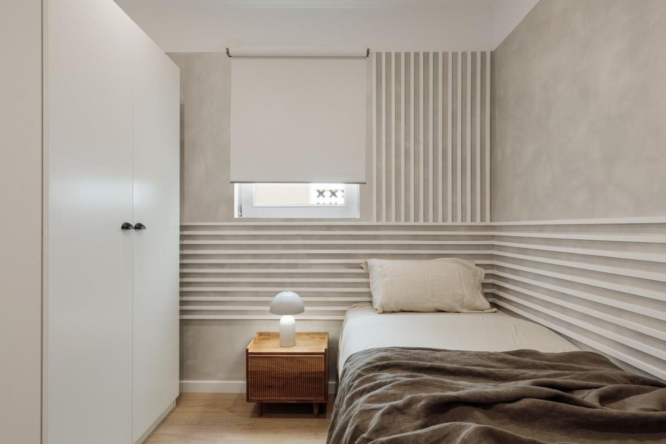 Eboli - 3 Bedrooms, Balcony And Terrace In Ciutat Vella Barcelona