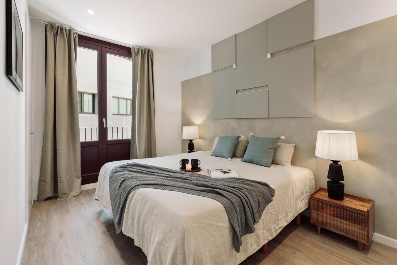 Eboli - 3 Bedrooms, Balcony And Terrace In Ciutat Vella Apartamento *