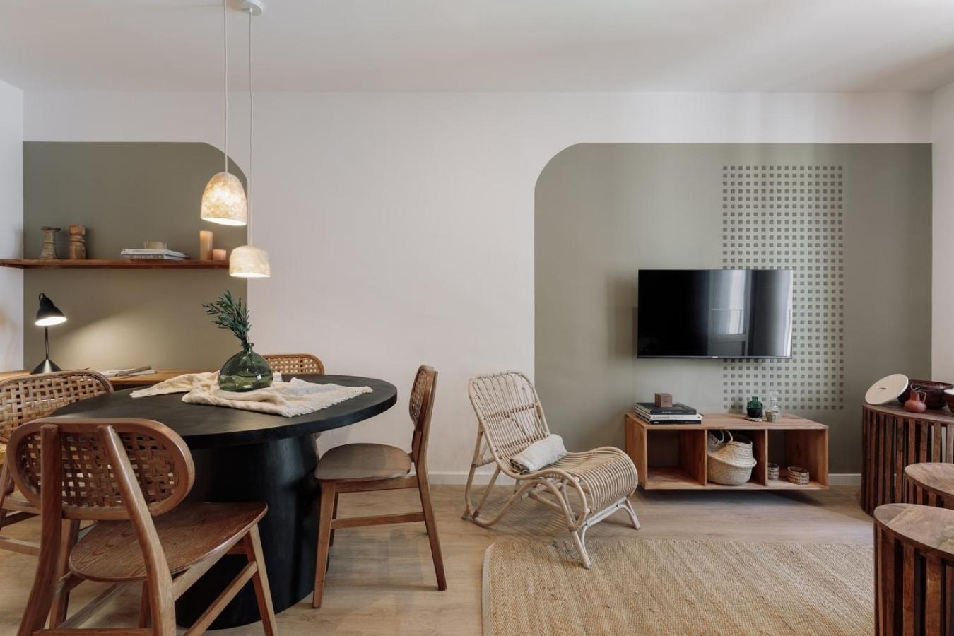 Eboli - 3 Bedrooms, Balcony And Terrace In Ciutat Vella Apartamento Barcelona