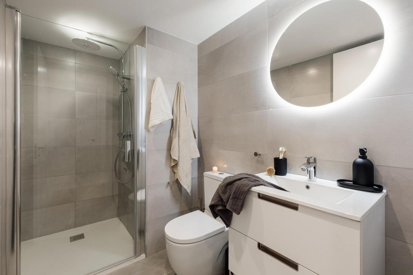 Eboli - 3 Bedrooms, Balcony And Terrace In Ciutat Vella Apartamento Barcelona