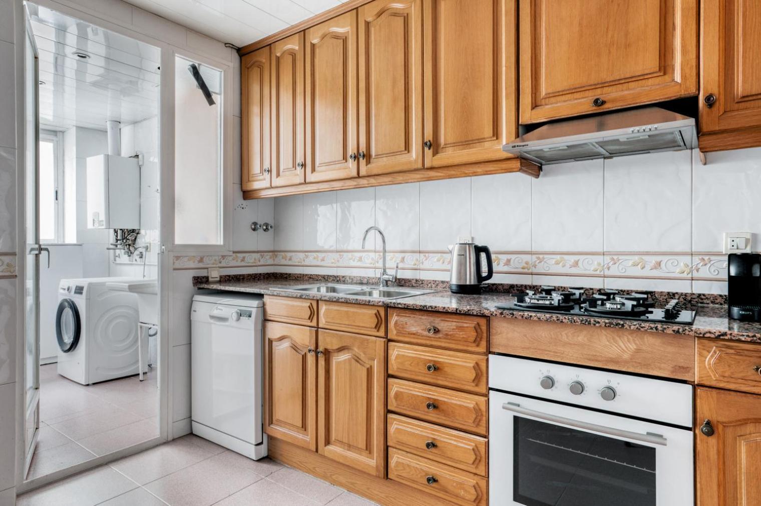 Galvany 3br W Balcony Bcn-98 Apartamento *
