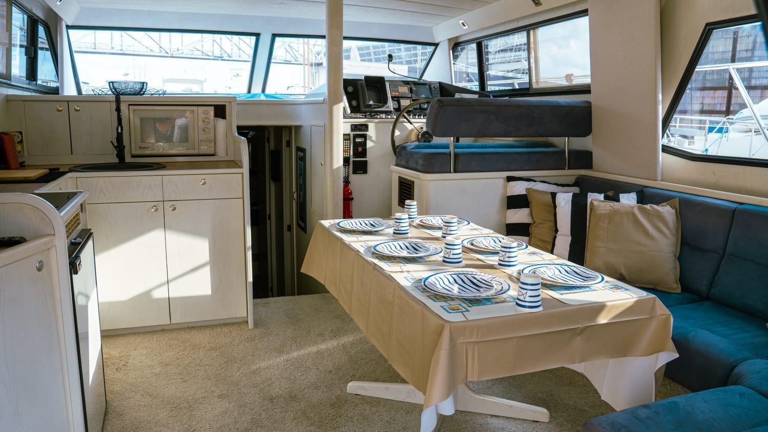 Yate En Port Forum Hotel en barco *