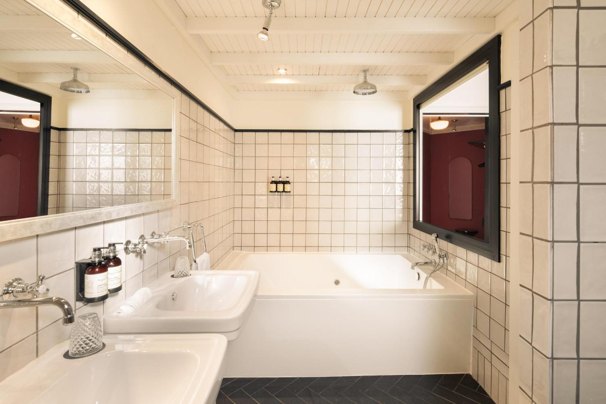 La Franca Travellers Adults Only
