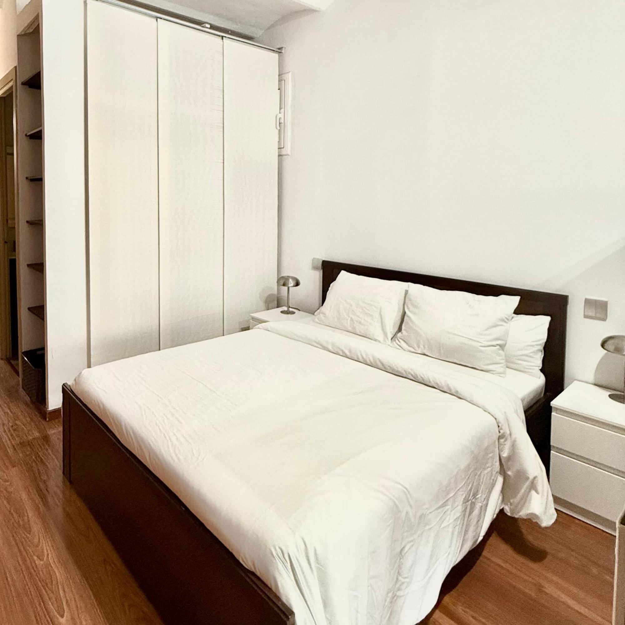 Newly Renovated Stylish Eixample - Great Location Apartamento