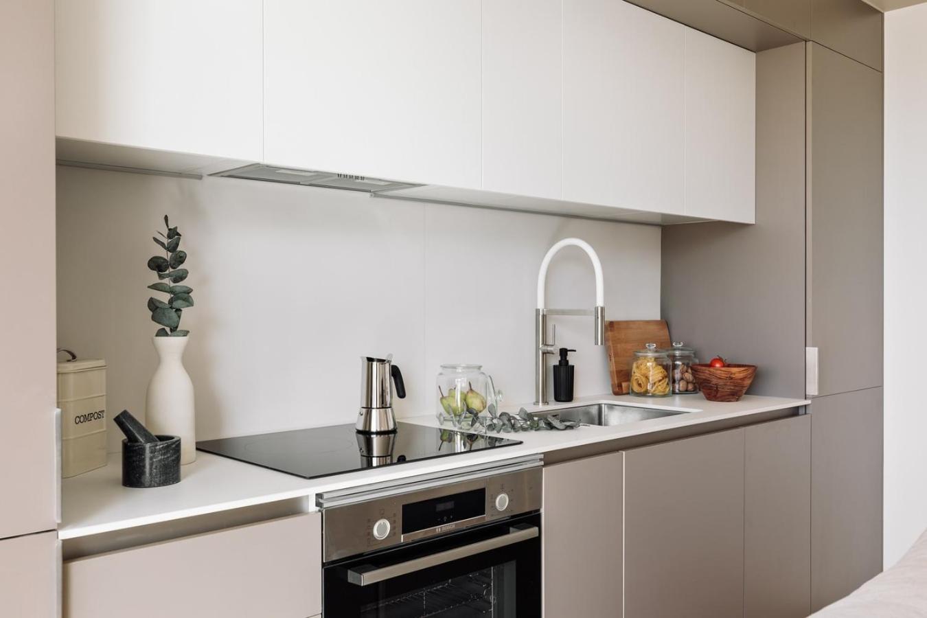 Serrat - 1 Bedroom And Office In Poblenou