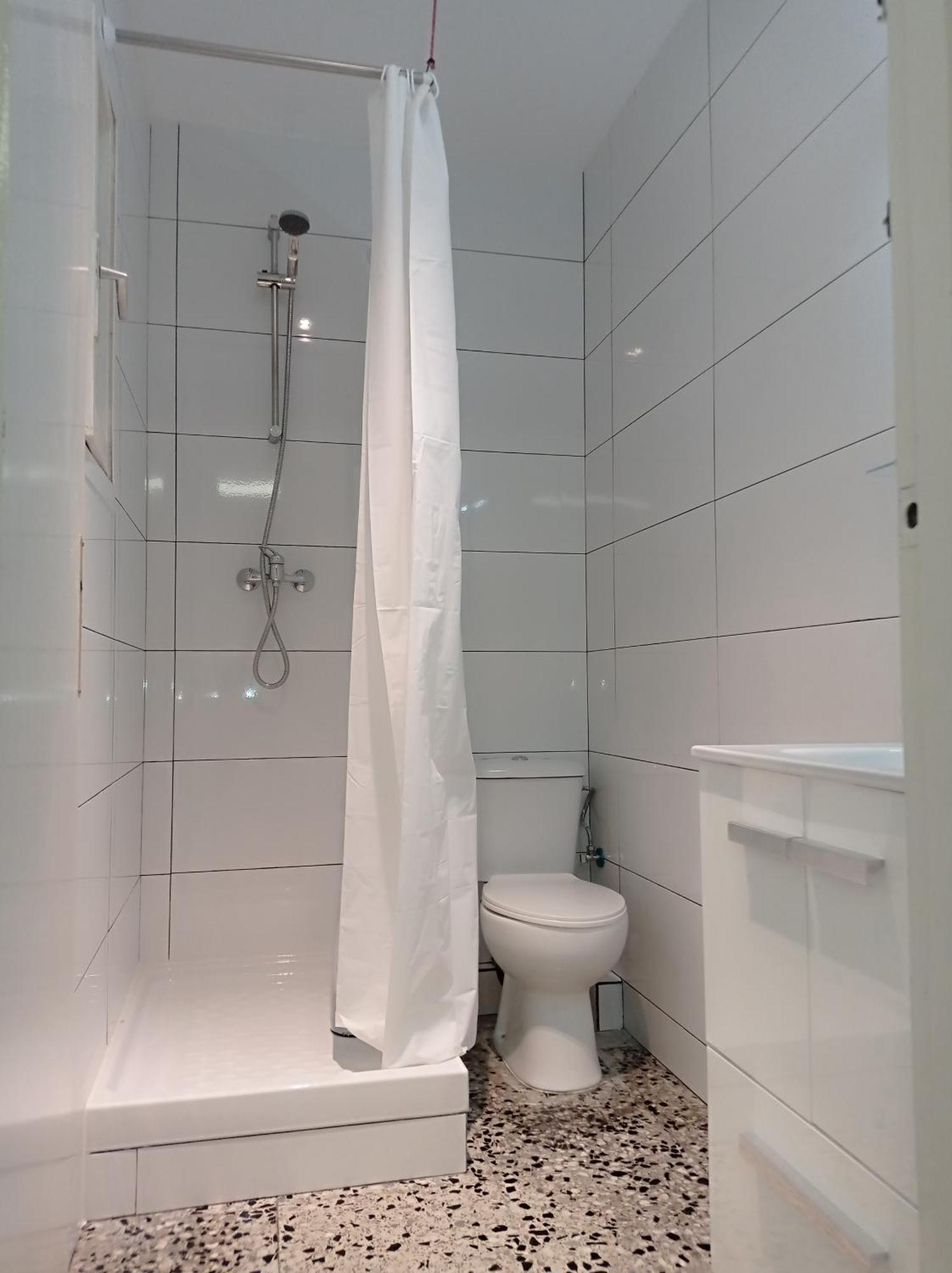 Sunny Central Double Bed Metro L5 - L1 *