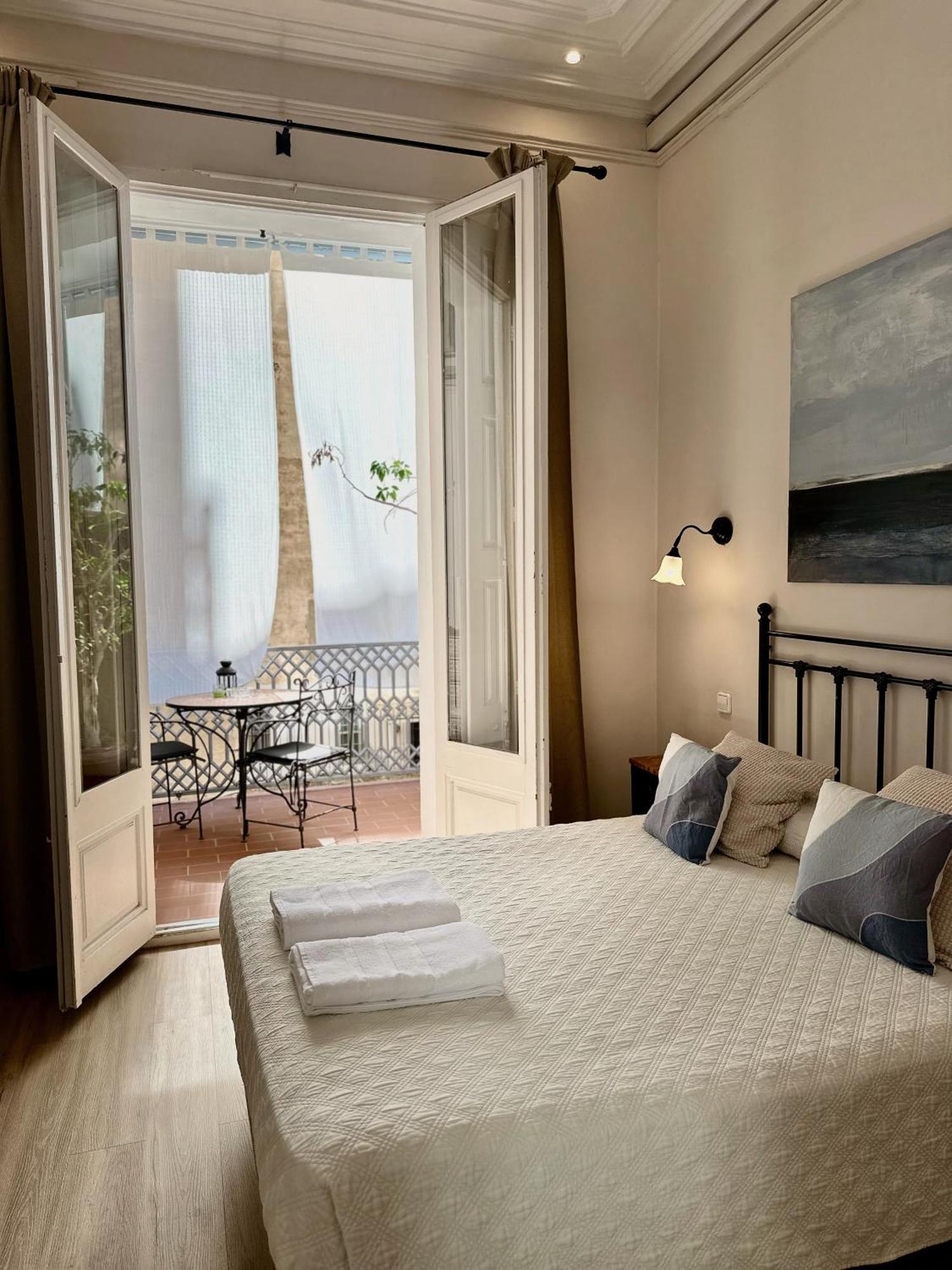 Guest house Casa Consell Gran Via, 2*