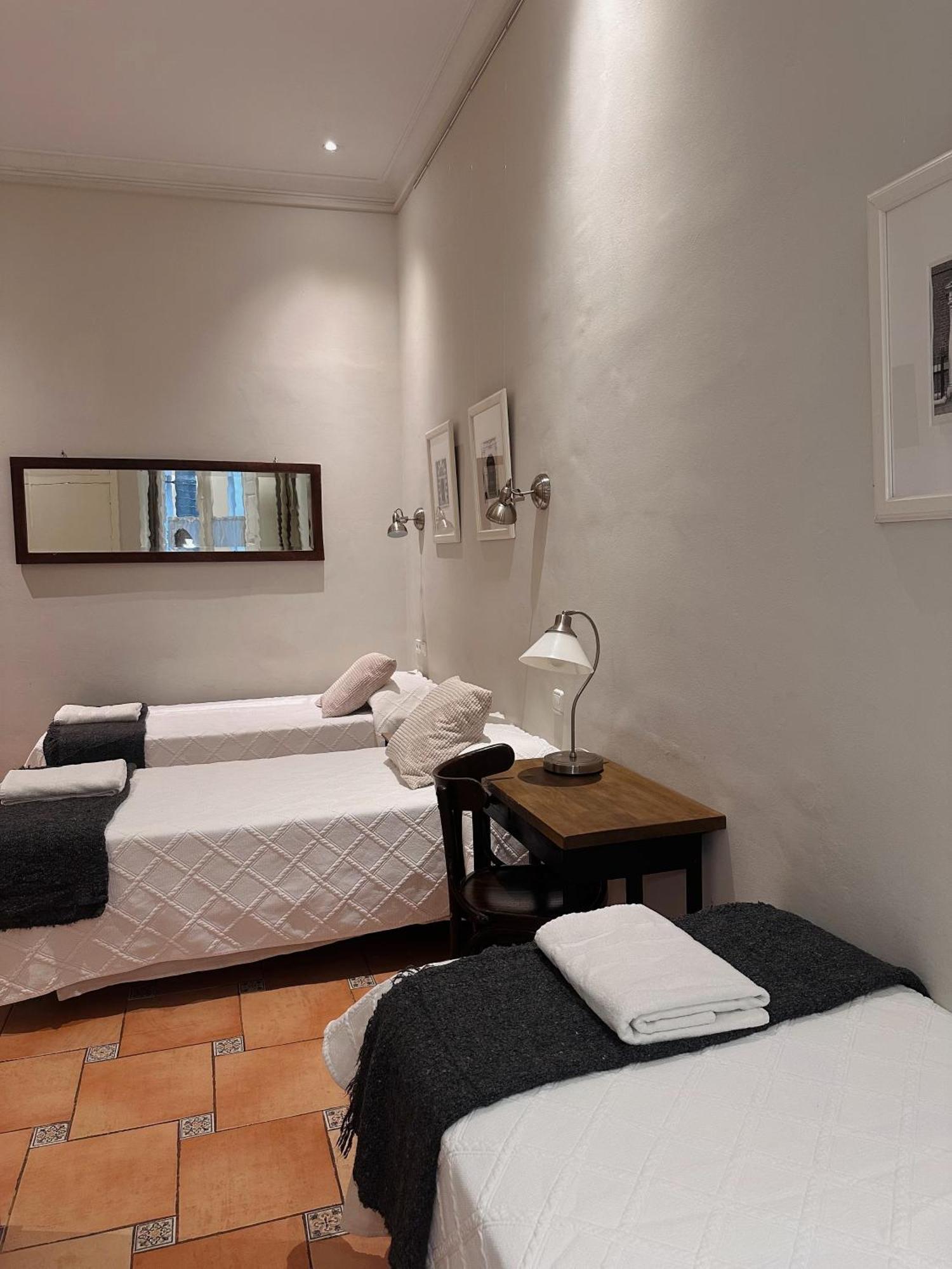 Casa Consell Gran Via, Guest house Barcelona
