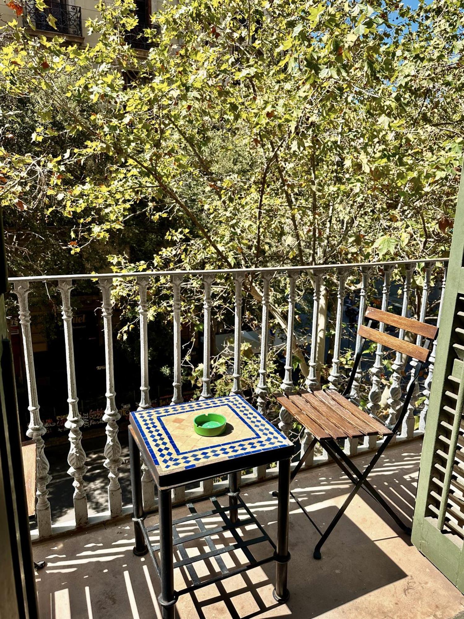 Guest house Casa Consell Gran Via, 2*