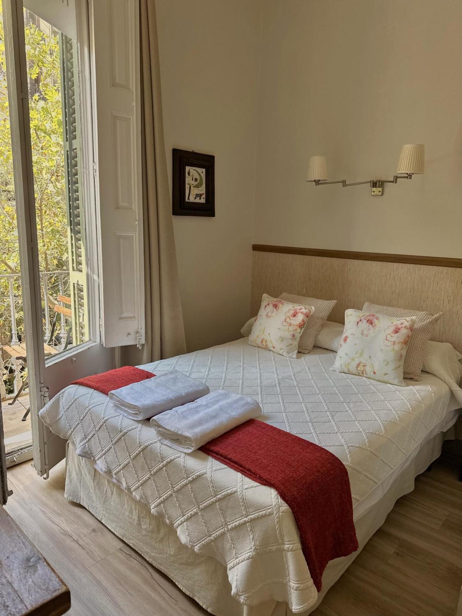 Casa Consell Gran Via, Guest house Barcelona