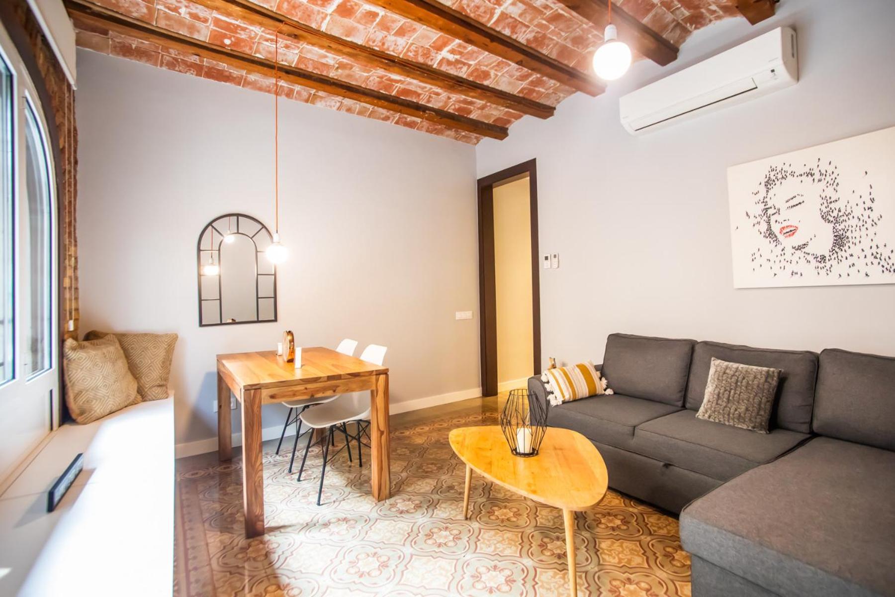 E1mal1079- Fantastic 2br Flat In The Center Barcelona