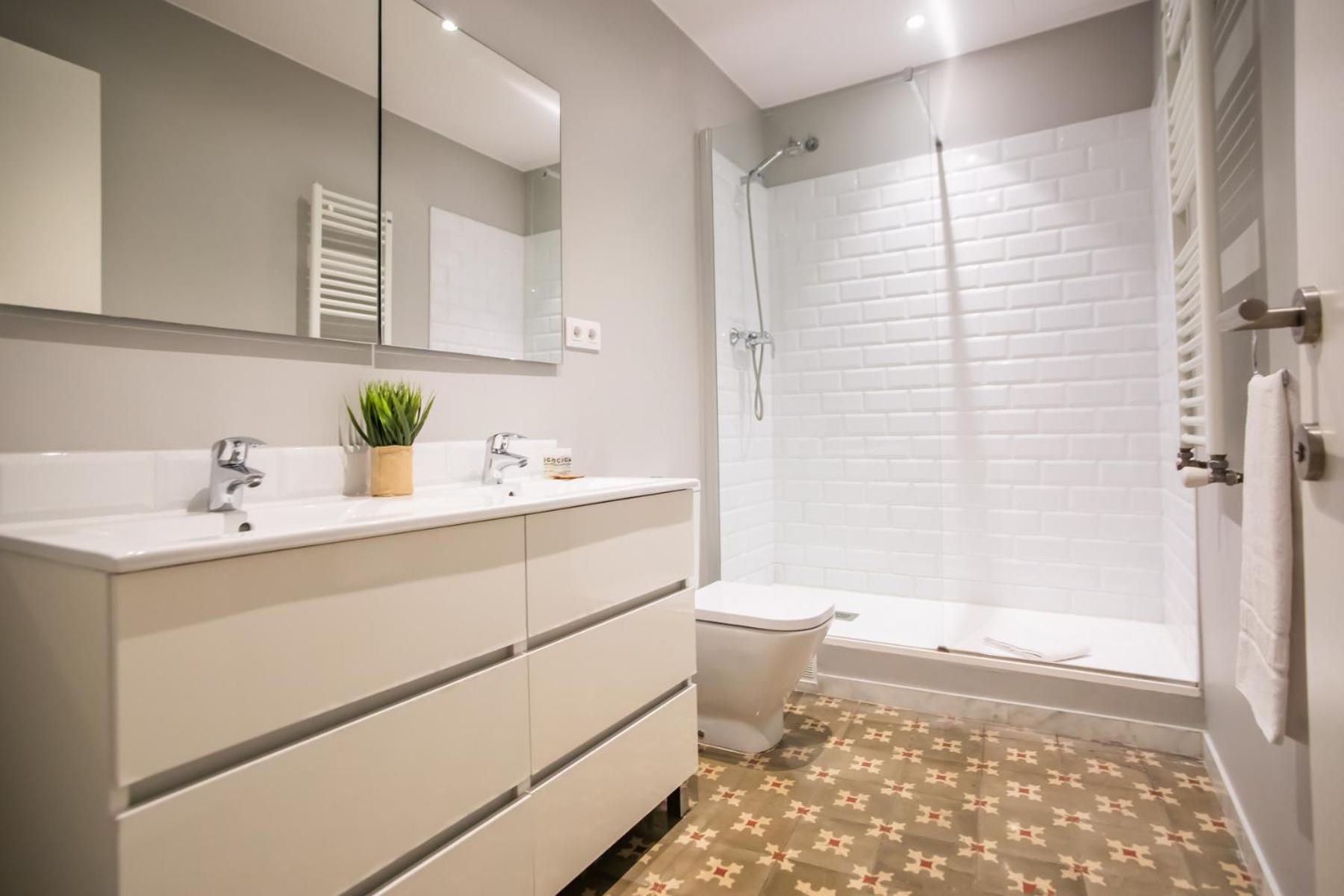 E1mal1079- Fantastic 2br Flat In The Center Apartamento *