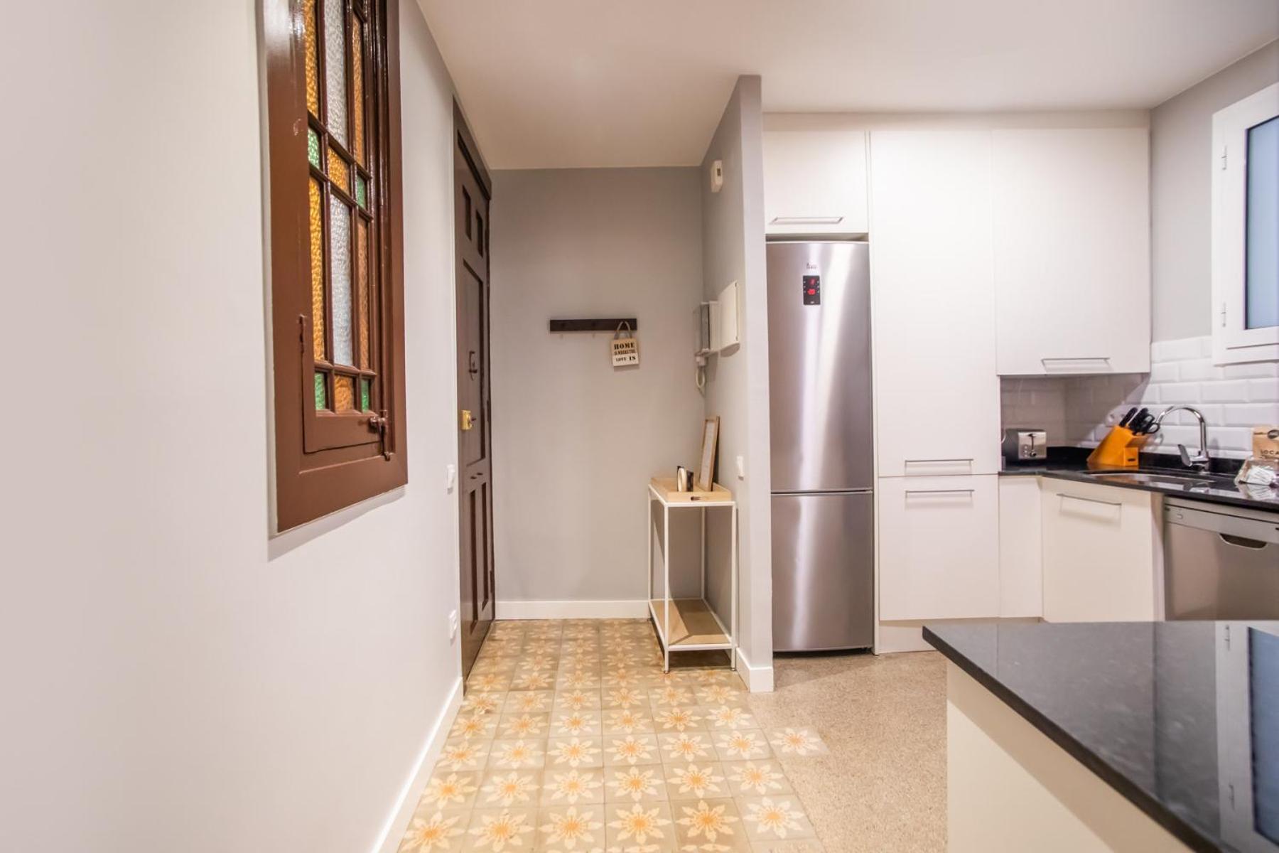 Apartamento E1mal1079- Fantastic 2br Flat In The Center Barcelona