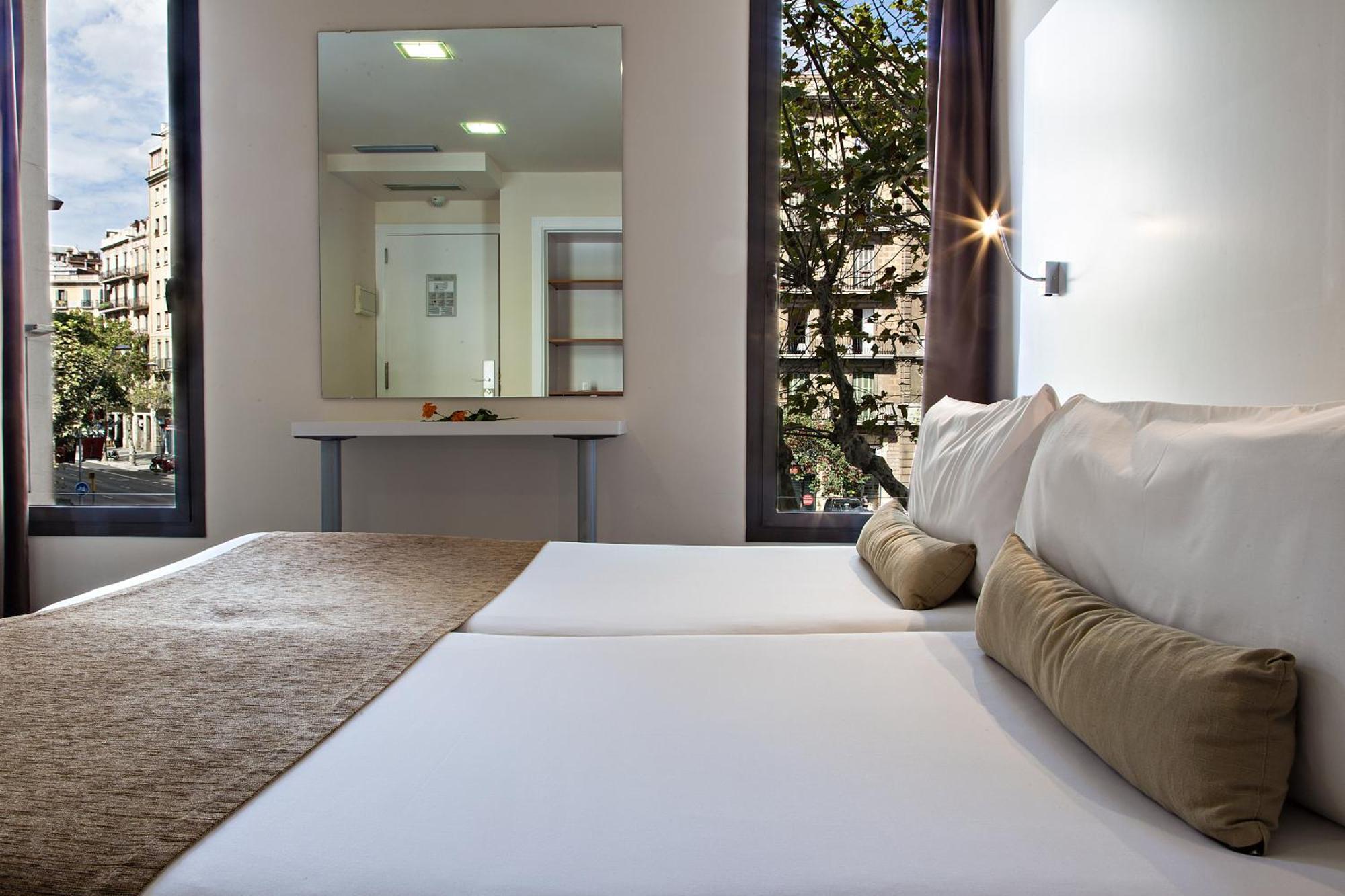 Bcn Urbaness Del Comte Hotel 2*